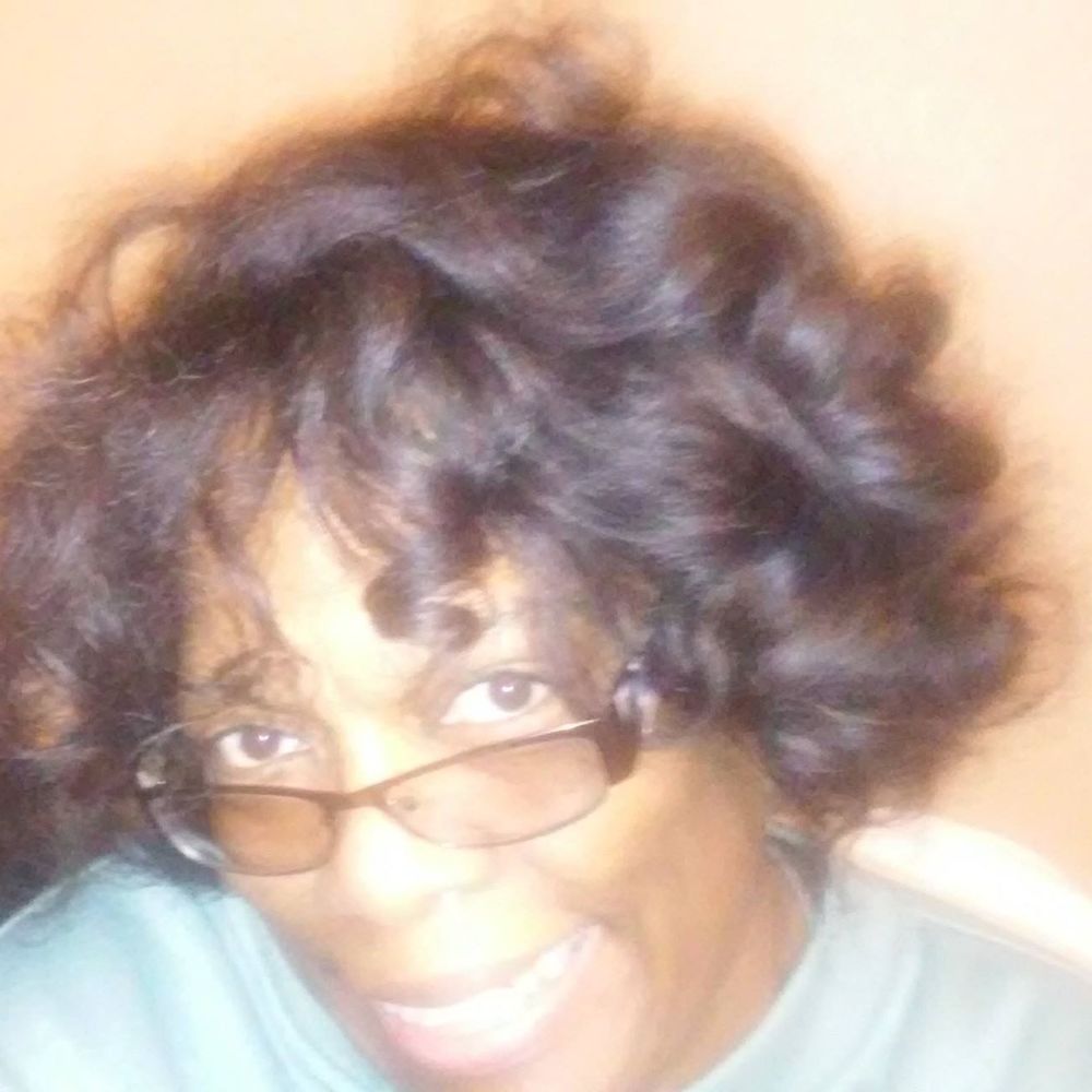 Meet your Posher, Myra